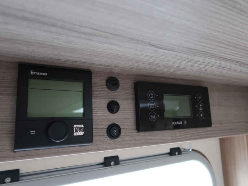 Knaus Sky TI 650 MEG AUTOMATIC 150 HP photo: 14