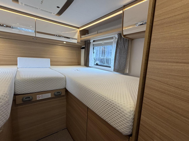 Dethleffs Globebus GT T006 Single Beds 2X Airco Solar Panel Awning Dish photo: 17