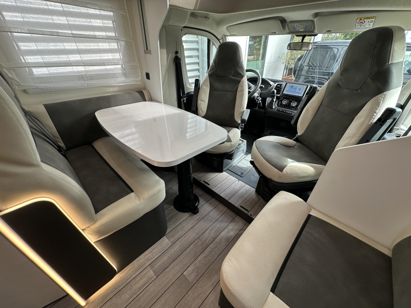 McLouis MC4 373 Fiat 140PK Automaat NIEUW  foto: 15