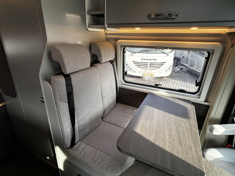Weinsberg CaraTour 600 MQ Dwarsbed/9-traps automaat  foto: 15