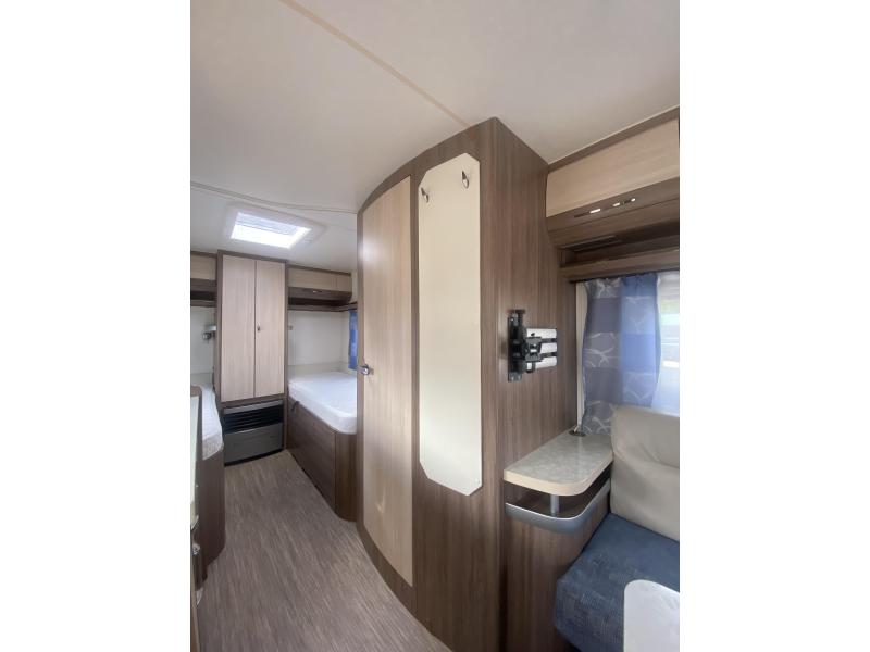 Hobby De luxe Easy 460 LU Limited Edition  foto: 11