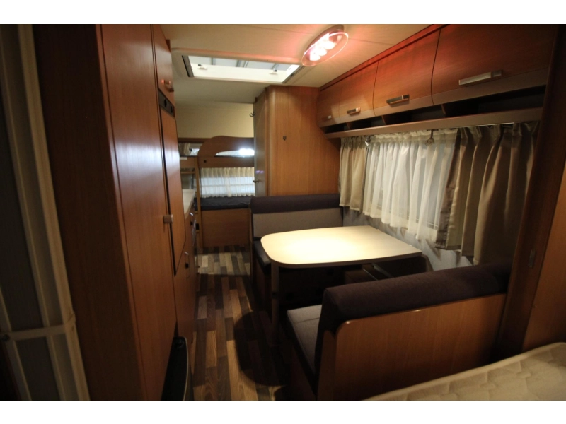 Knaus Sport 500 QDK Mover Voortent Fietsenrek  foto: 9