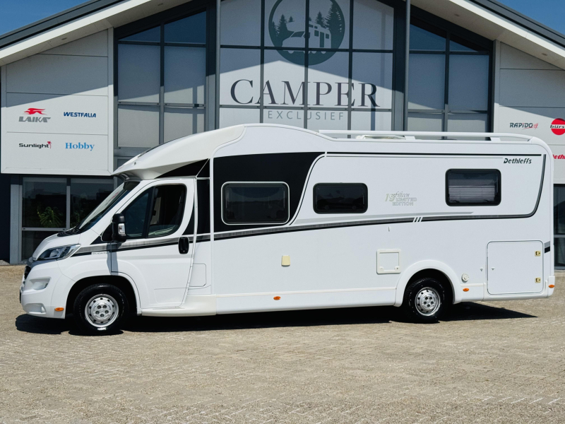 Dethleffs Globe4 7151 Edici&oacute;n Limitada Cama Queen foto: 8