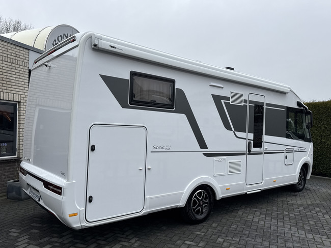 Adria Sonic 700 SL Plus 180 CV AUTOM&Aacute;TICO 9 velocidades Euro6 Fiat Ducato 8 Maxi **Camas individuales/4 asientos/4+1 plazas para dormir/4400 kg/Foto solar: 5