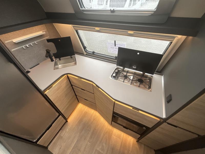 Dethleffs Beduin Scandinavia 550 BET ENKELE BEDDEN-DOUCHE  foto: 5