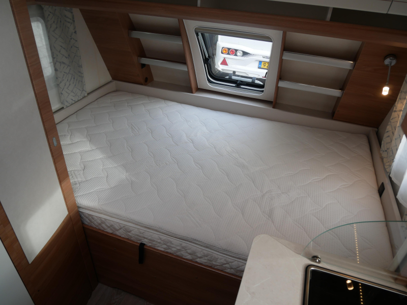 Hobby De Luxe 440 SF Incl. mover en fietsenrek  foto: 11