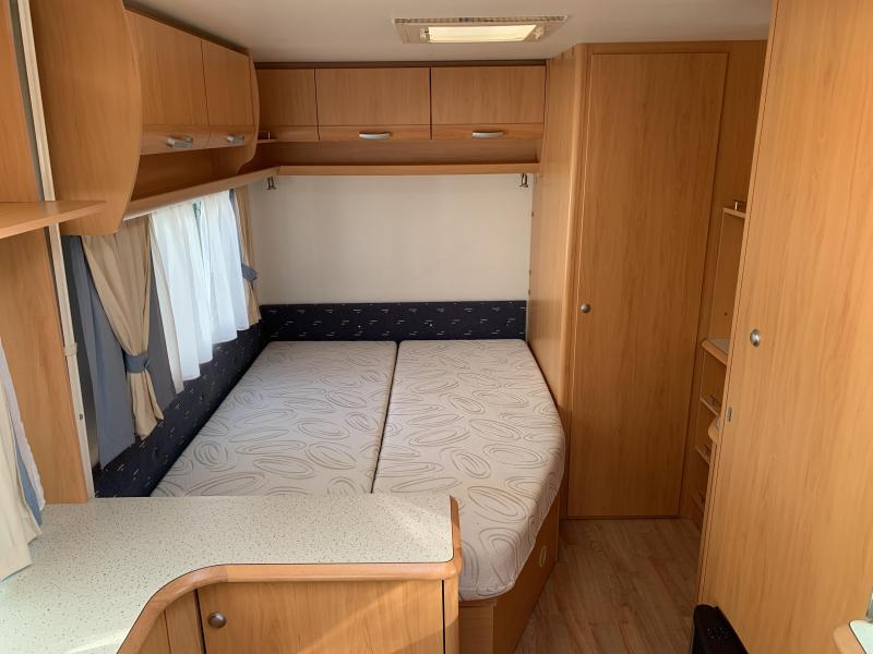 Beyerland Sprinter 495 FDK Mover/Unico luifel  foto: 2