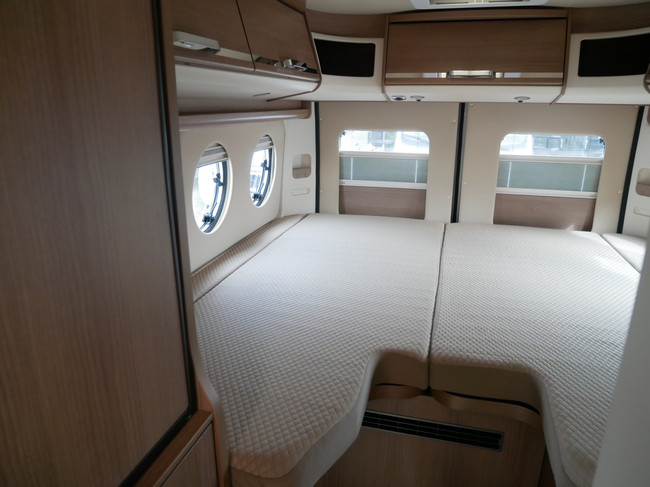 Carthago Malibu Van 640 LE, 9-Traps Automaat, Busbiker, MaxxFan foto: 14