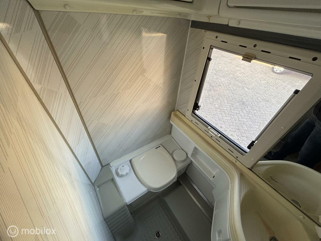 Peugeot boxer/globe-trave Alkhoven foto: 8