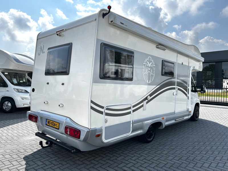 Elnagh M200 CPT Rolstoel-camper met lift  foto: 2