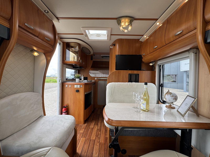 Hobby Van T 500 Compact Motorairco Foto: 1