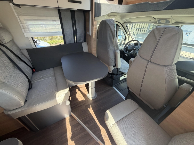 Knaus L!ve Wave 650 MEG Black Selection /automatique photo : 4