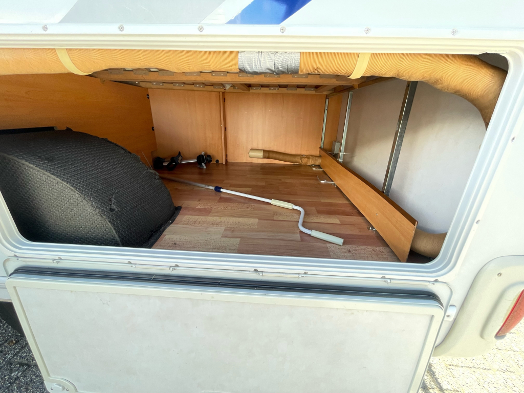 LMC Liberty 582 TI FRANSBED TREKHAAK CRUISE CONTROL CAMERA foto: 21