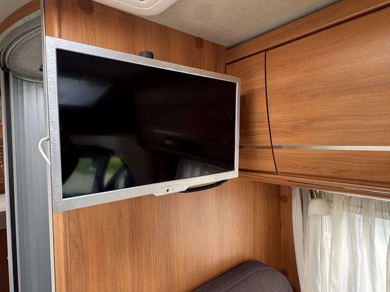 Hymer Van 520 S Einzelbetten Raumwunder Foto: 21