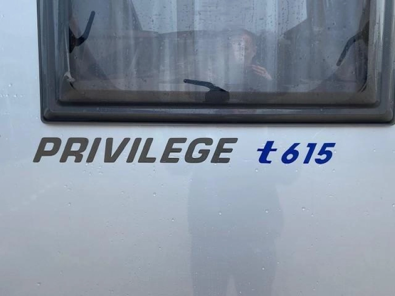 B&uuml;rstner Privilege 615 T 160 PS Foto: 11