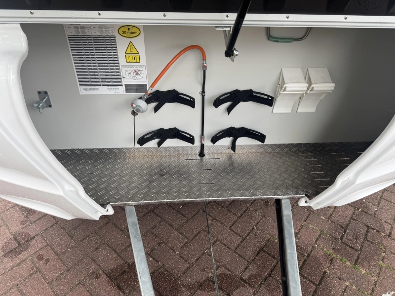 Bürstner Premio Life 490 TK Stapelbedden!  foto: 12