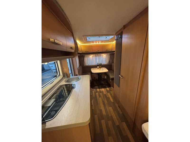 Knaus Sport 460 UE mover, toldo, avance foto: 17