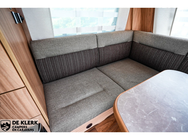 Eriba NOVA GL 495 Christmas Special foto: 17