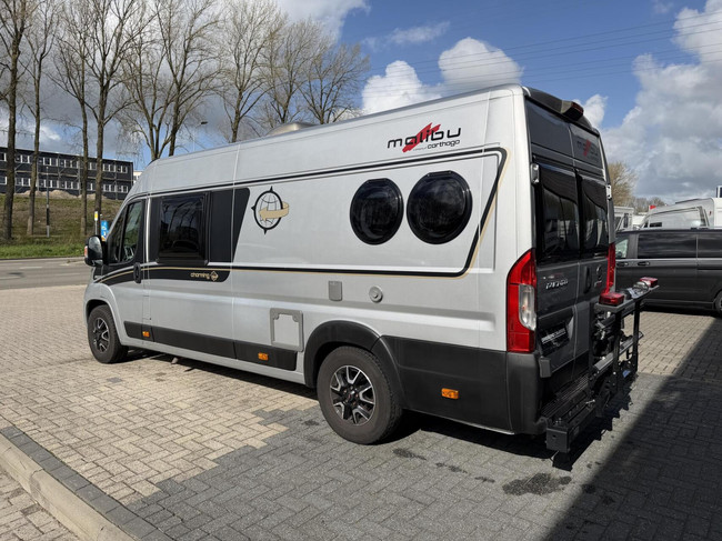 Malibu 640 LE Charming GT 9T-Automatic Single Beds Skyview Bike Swing photo: 8