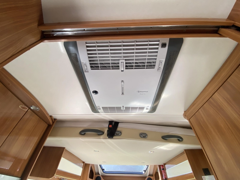 Dethleffs Magic Edition 7151 EB lengte bedden + hefbed  foto: 10