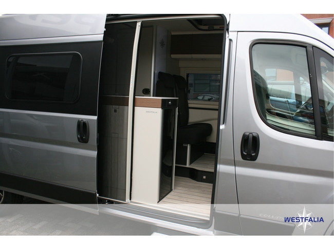 Westfalia Columbus 600E Hefdak 140pk Aut. riant slaapcomfort foto: 2