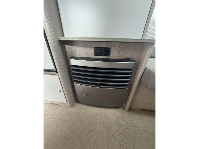 Bürstner Premio Life 490 TK Stapelbedden!  foto: 11