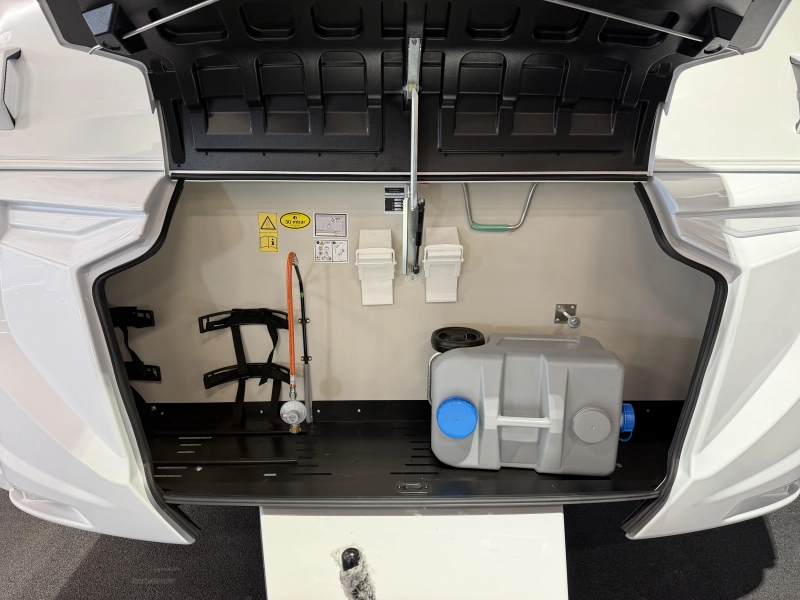 Knaus Sport 460 EU enkele bedden / dinette  foto: 8