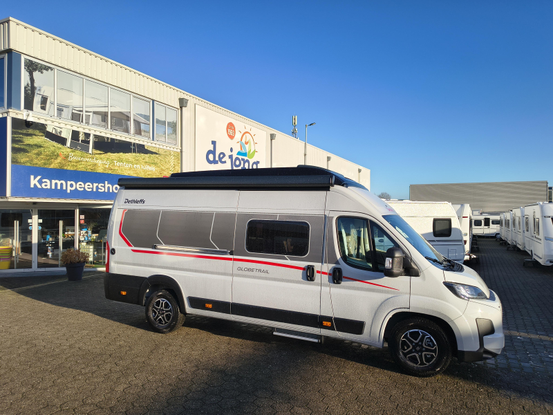 Dethleffs Globetrail 640 ES - automaat - slaapdak  foto: 16