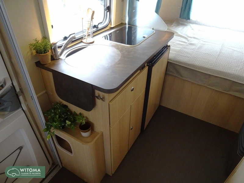 Eriba Touring - 60 Edition 530 SALE Mover+ toldo Verona foto: 10