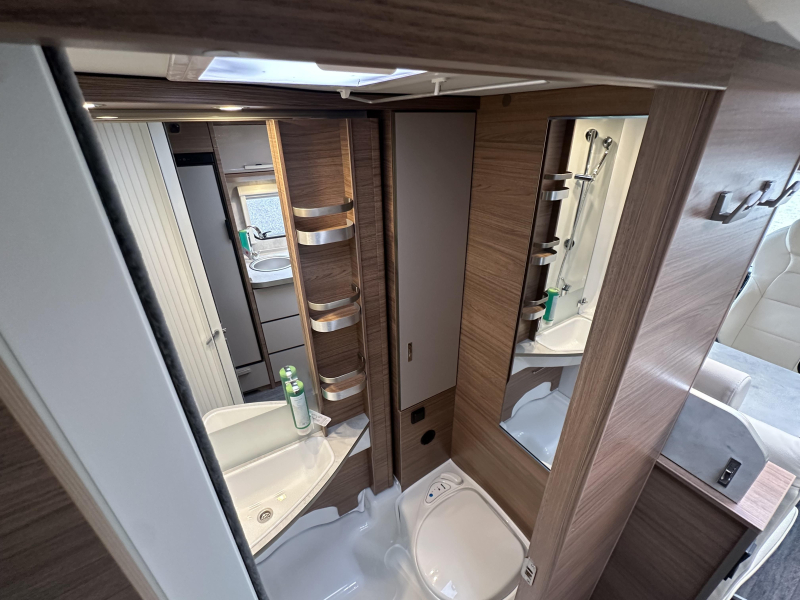 Knaus L!ve I 650 MEG Truma E met leer IH73  foto: 7
