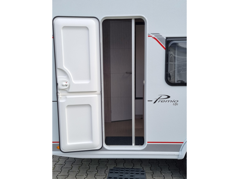 Bürstner Premio Life 425 TS € 1.250,= Acc. voordeel!  foto: 18