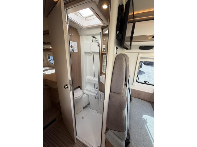 Malibu 640 LE Charming GT 9T-Automatic Single Beds Skyview Bike Swing photo: 22