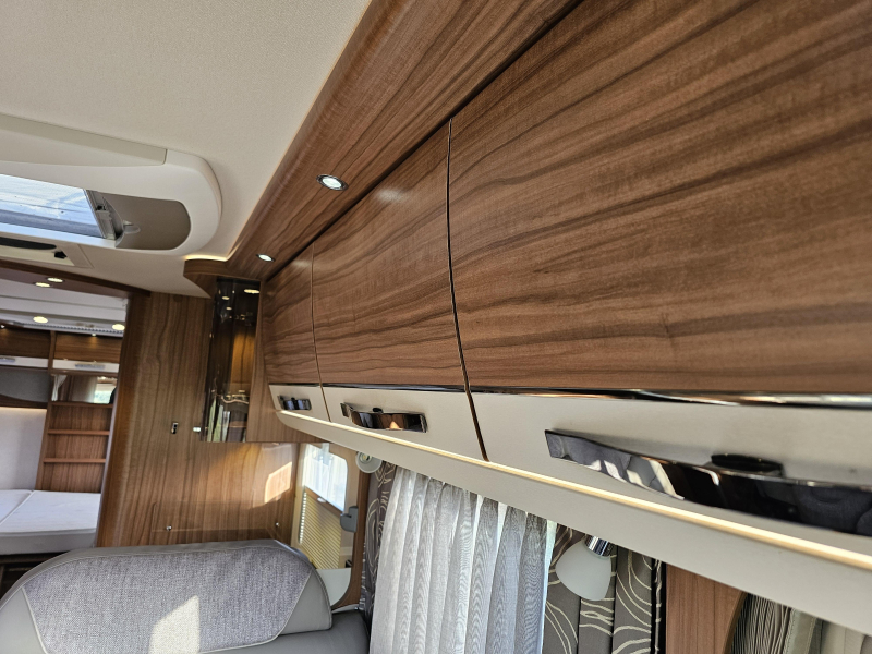 Hymer B678 Premium Line enkele bedde  foto: 17