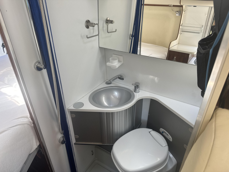 Adria Twin 540 SPT Level systeem  foto: 8