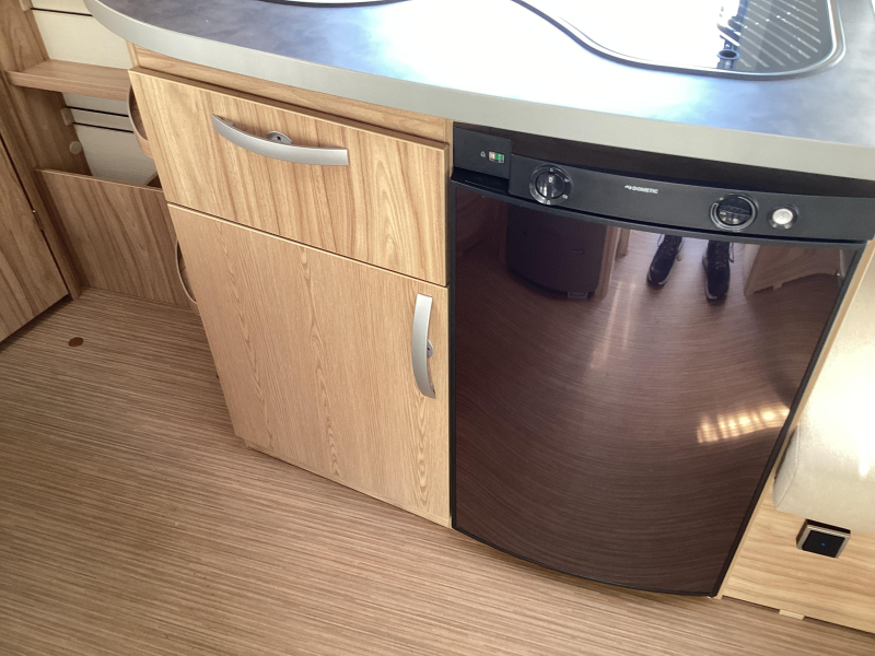 Eriba Nova Light Delight 465 Mover/ omnistor  foto: 12