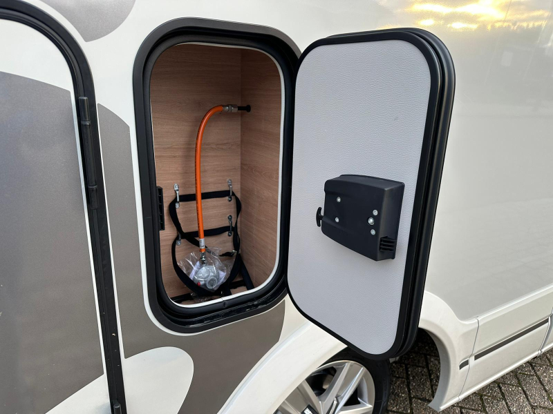 Knaus Tourer CUVision 500 MQ &iexcl;Techo elevable &uacute;nico! foto: 19