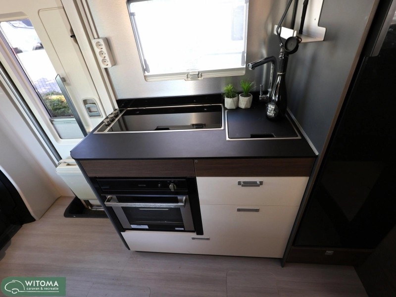 Adria Coral MB Supreme 650 SL Mercedes LEVELSYST foto: 11
