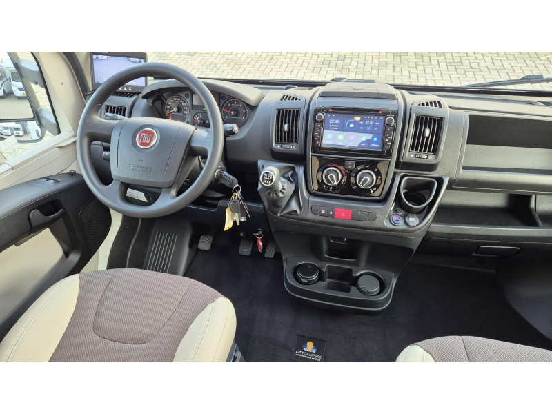 Adria S690SC Queensbed / topstaat!  foto: 16