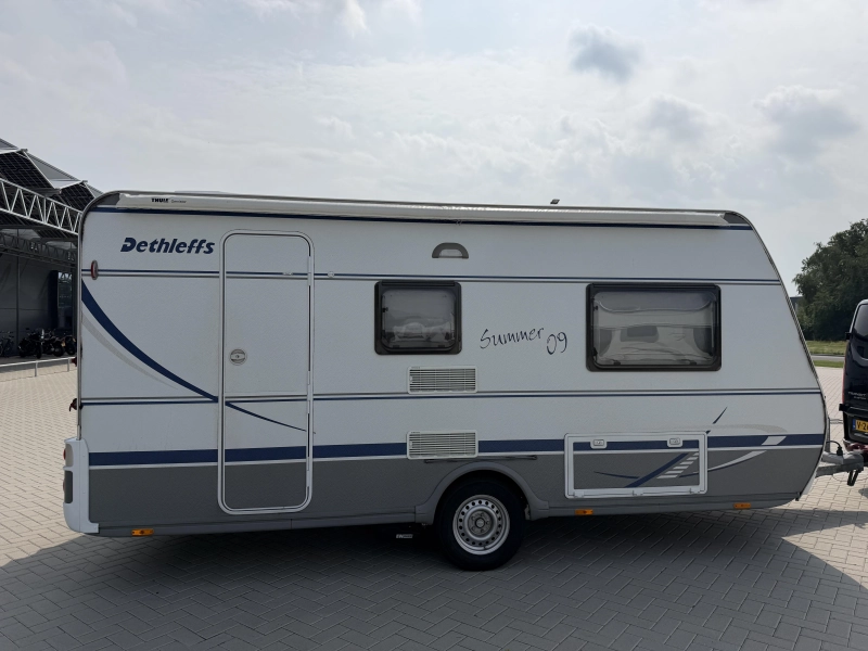 Dethleffs Summer Edition 460 V enkele bedden  foto: 4