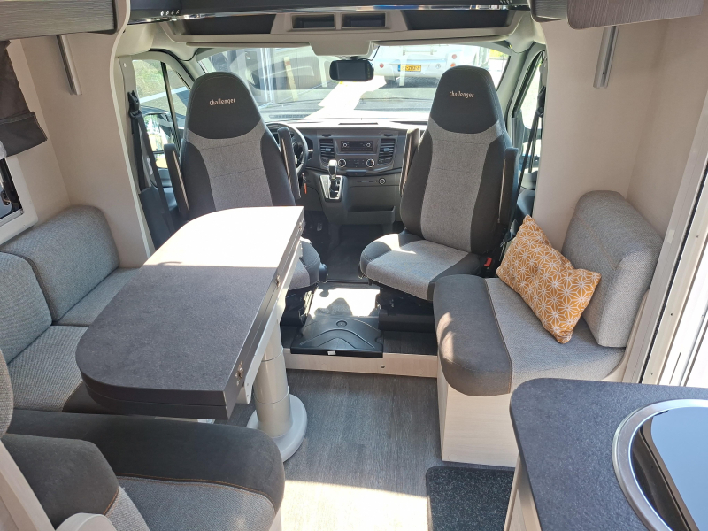 &iexcl;Challenger Premium 287 GA la autocaravana familiar ideal! foto: 8