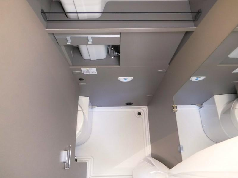 LMC Innovan 592 + GRATIS LEVELSYSTEEM !  foto: 16