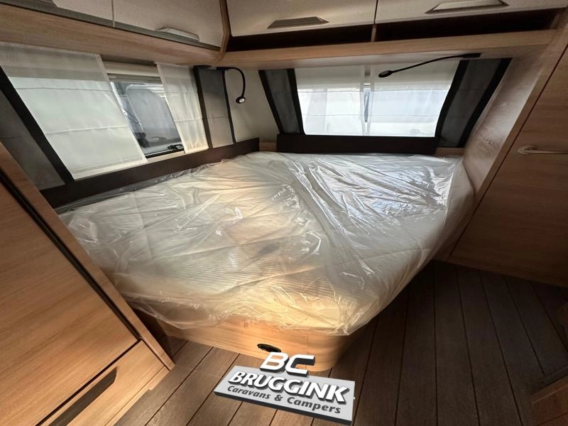 Knaus Sudwind Black Selection 500 FU Frans Bed Vloerverwarmin  foto: 6