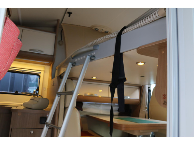 Fiat Ducato Sun Living Lido M 45 SP vollgepackt mit Optionen! 6 Schlafpl&auml;tze! Kabinenklimaanlage + Klimaanlage im Wohnbereich, Hubbett, Navi, R&uuml;ckfahrkamera Foto: 16