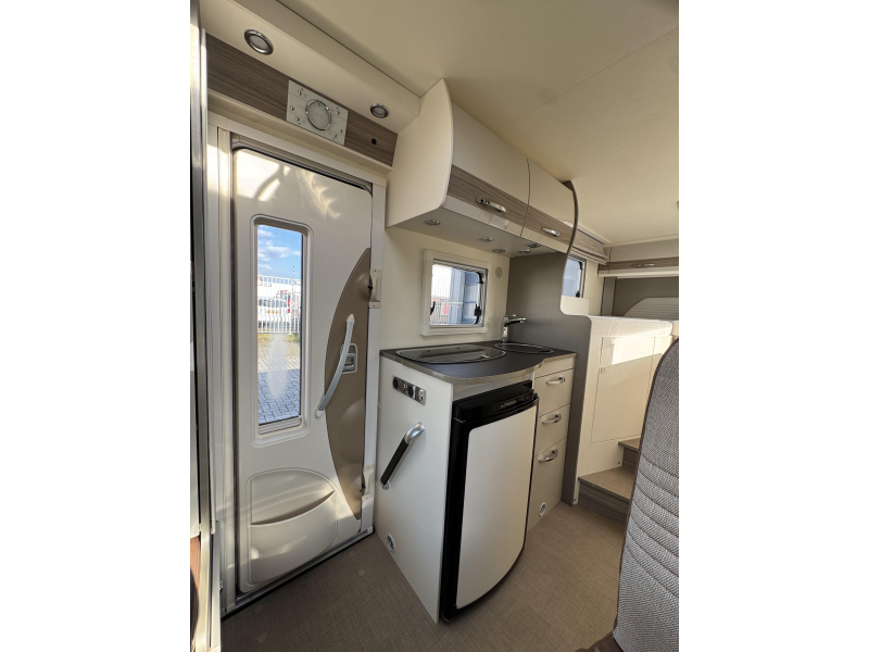 B&uuml;rstner Travel Van 620 G Harmony Line Fiat Basis Foto: 13