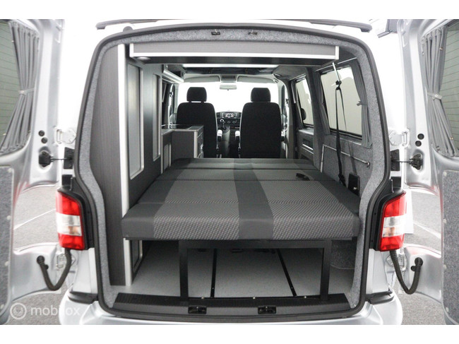 Volkswagen Transporter Buscamper 2.0TDI 115Pk Lang California-look | Wide-bed 140 | 4-seats/4-berths | Bear-lock | Awning | Towbar photo: 8