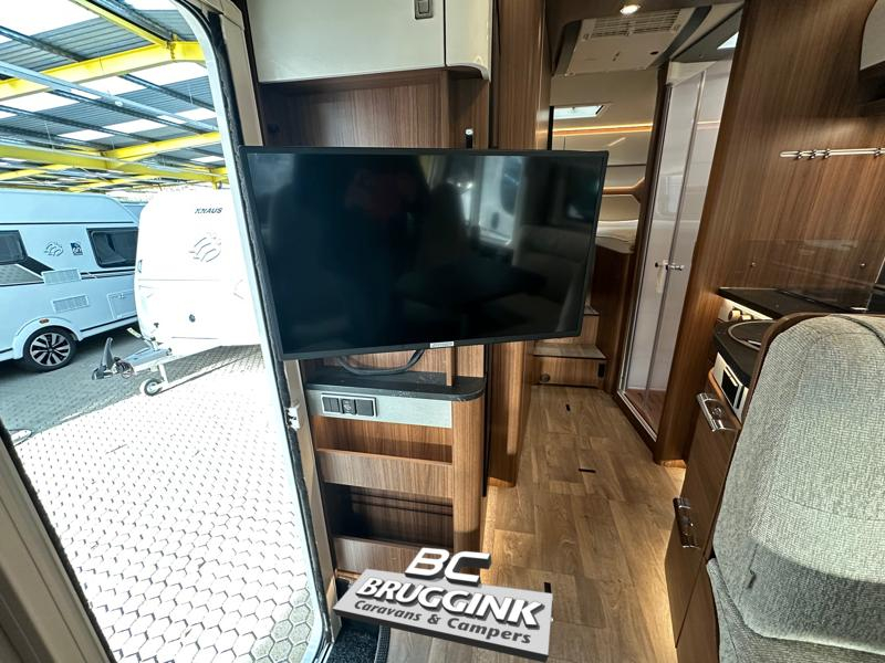 Hymer B-MC I 680 EINZELBETTEN + HUBBETT Foto: 6