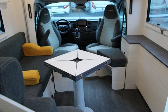 Ocasi&oacute;n joven compacta Chausson Exclusive Line 660 autom&aacute;tica 170 CV (85 foto: 24
