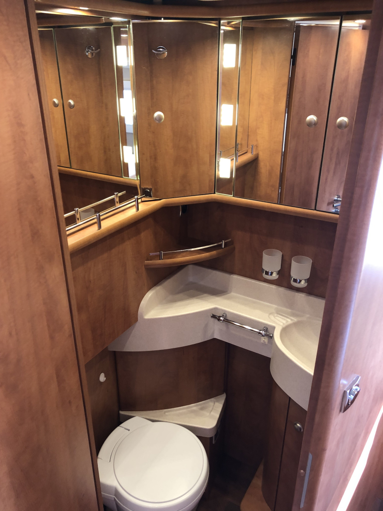 Carthago Chic C-Line i50 QUEENSBED HEFBED foto: 49