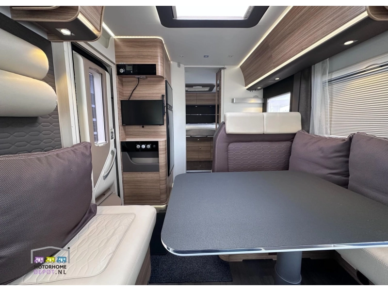 Adria Sonic I 700 SC muy completo foto: 7