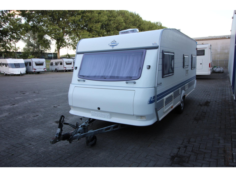 Hobby Excellent 495 UB Mover, toldo Thule, bater&iacute;a foto: 2